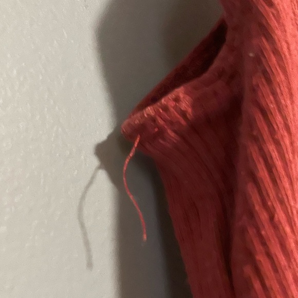 Burgundy/Red cropped cami - Picture 3 of 3